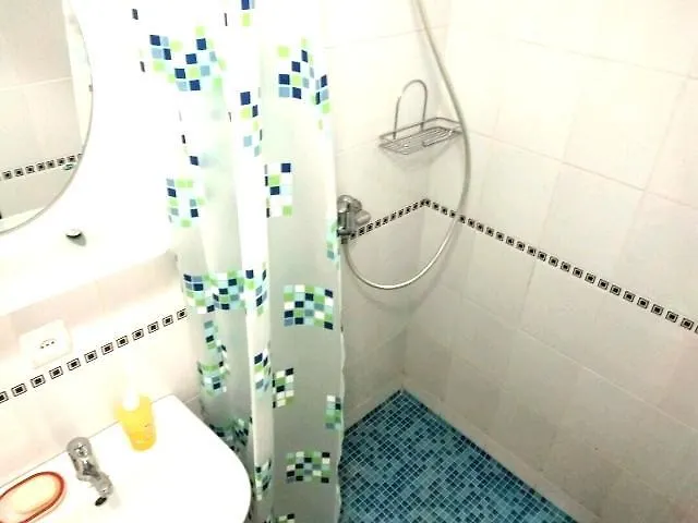 Apartment On Rulevoy Pereulok